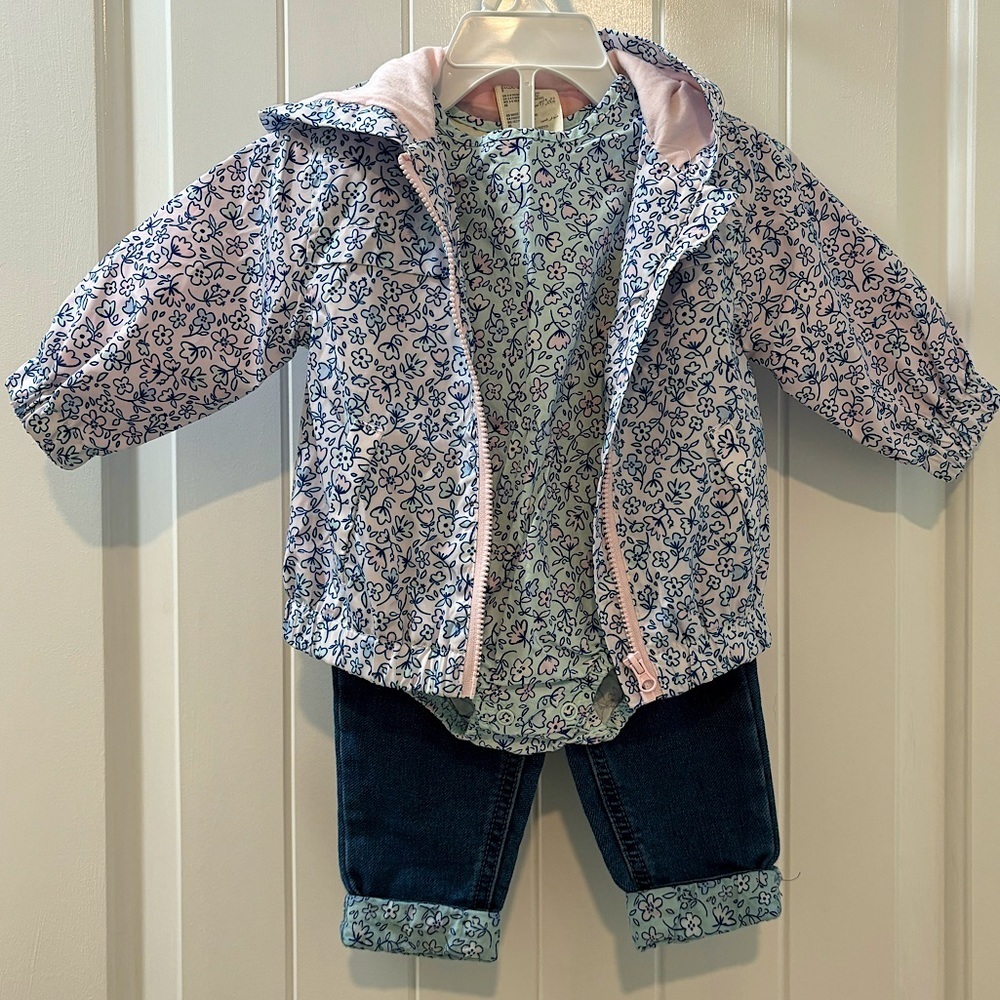 First Impressions - Baby Girl Outfit Bundle - 3-6 months